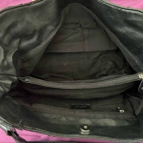 Faux Leather Purse - Picture 4 of 10